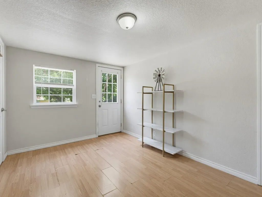 180 Trail Drive Bowie TX 76230