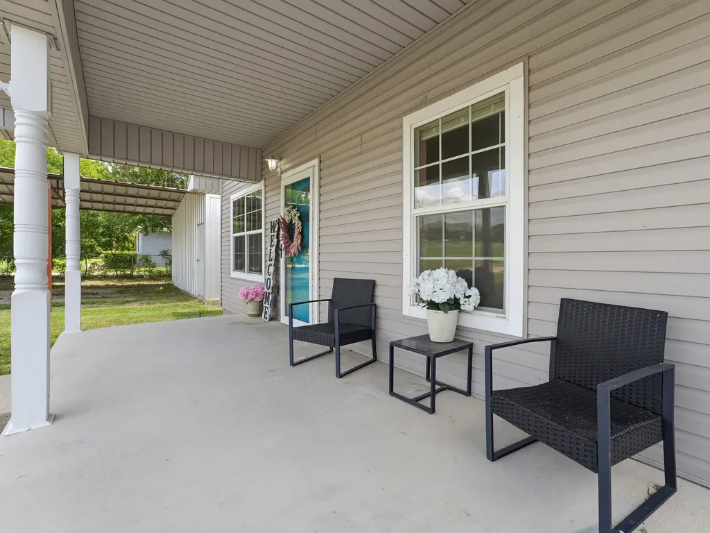 180 Trail Drive Bowie TX 76230