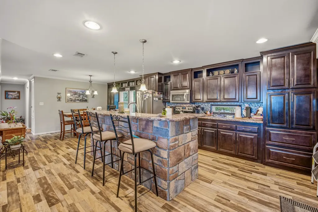 2914 Oak Court Granbury TX 76048