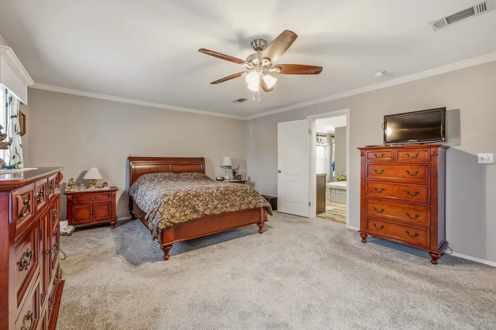 2914 Oak Court Granbury TX 76048