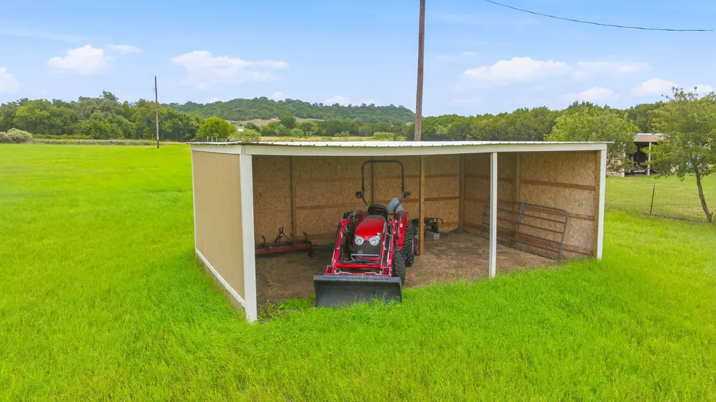 2914 Oak Court Granbury TX 76048