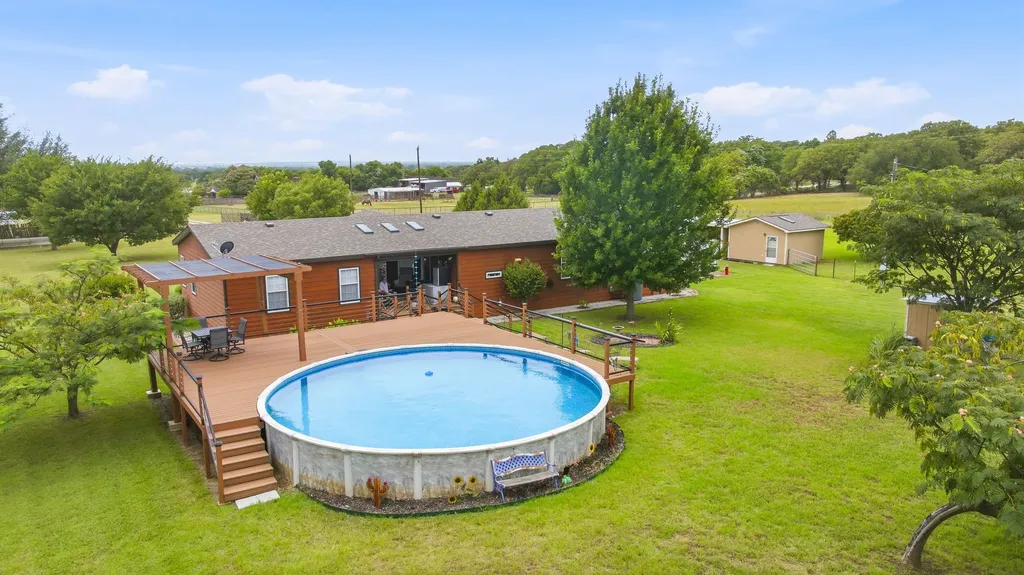 2914 Oak Court Granbury TX 76048