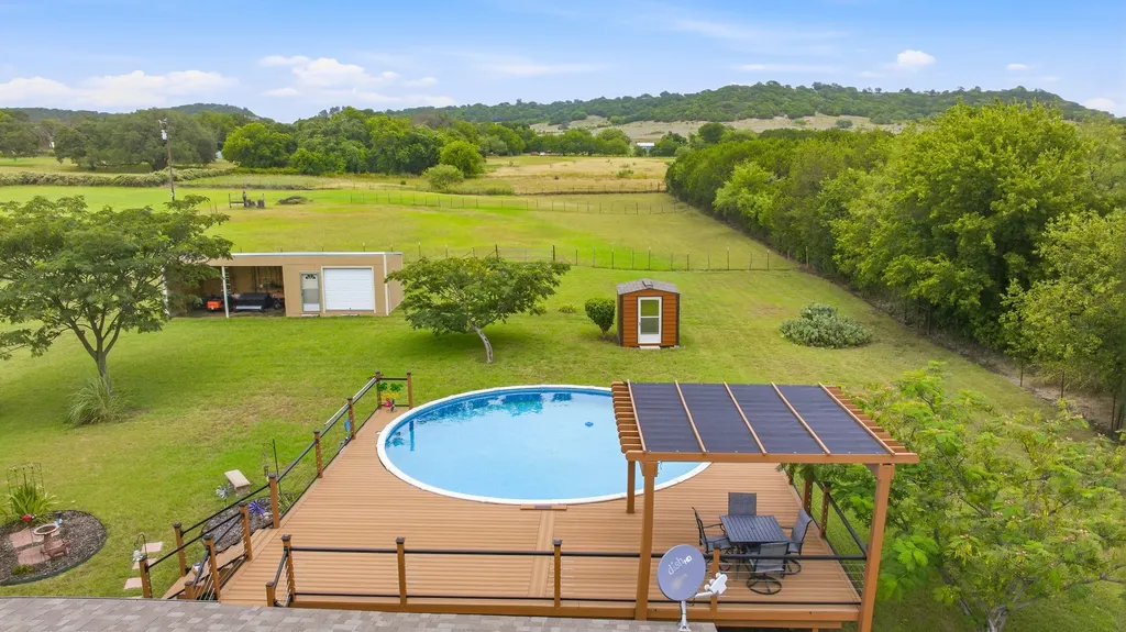 2914 Oak Court Granbury TX 76048