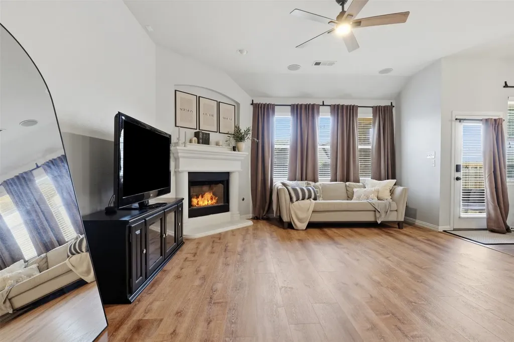 4848 Aidan Court Fort Worth TX 76244