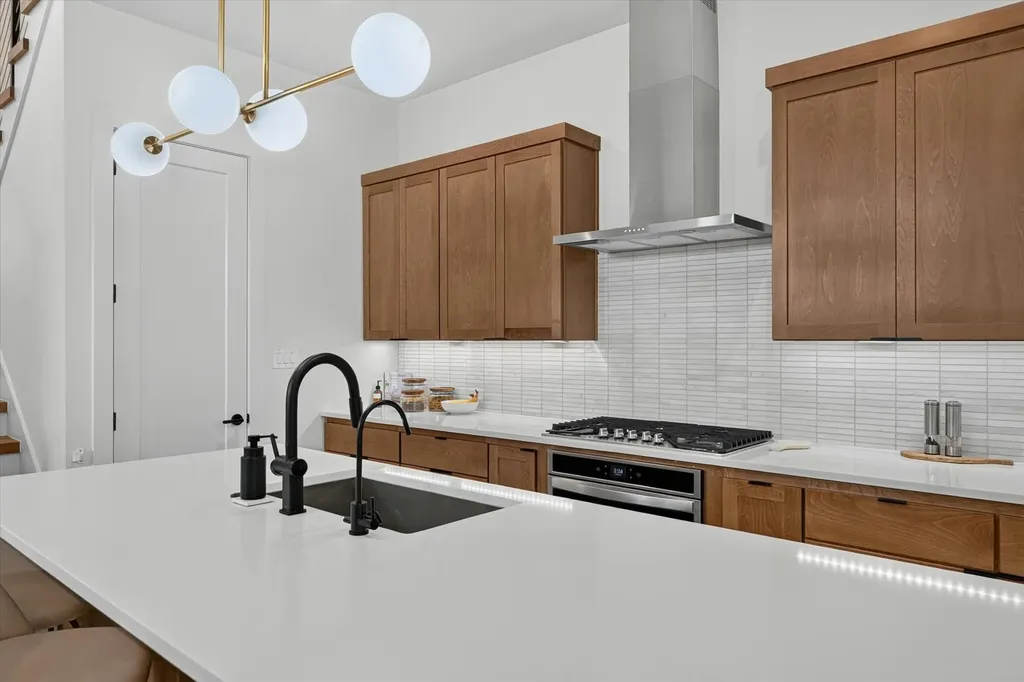 5233 Terry Street Dallas TX 75223