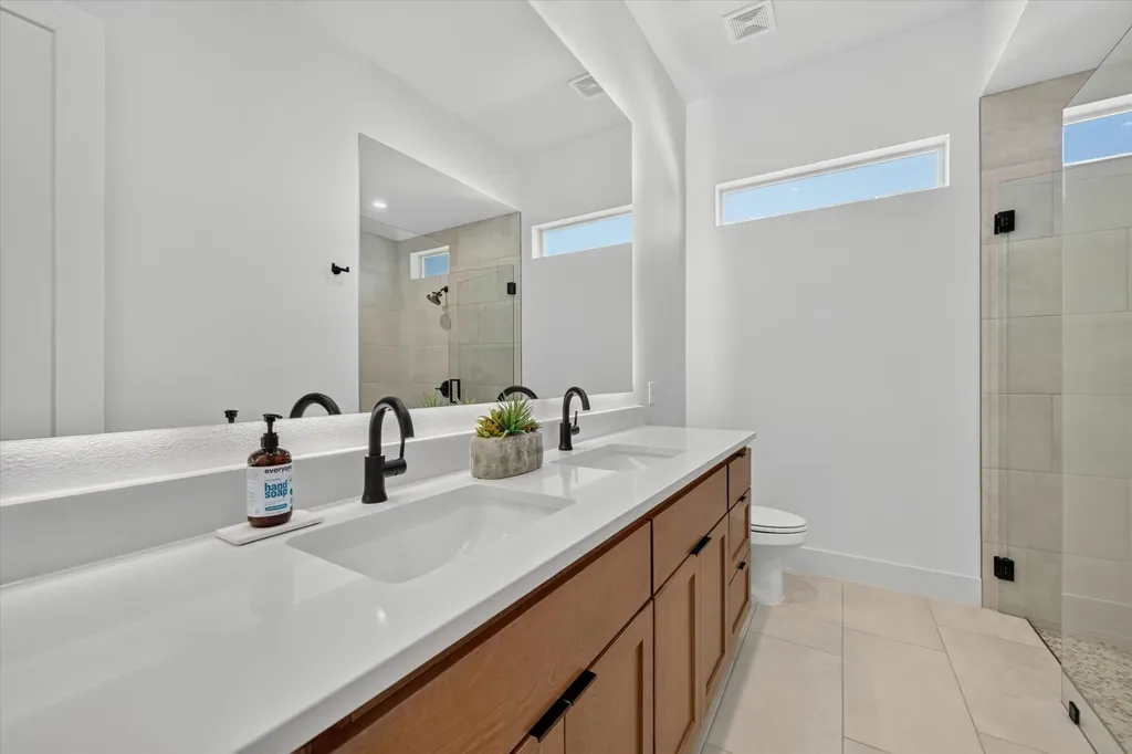 5233 Terry Street Dallas TX 75223
