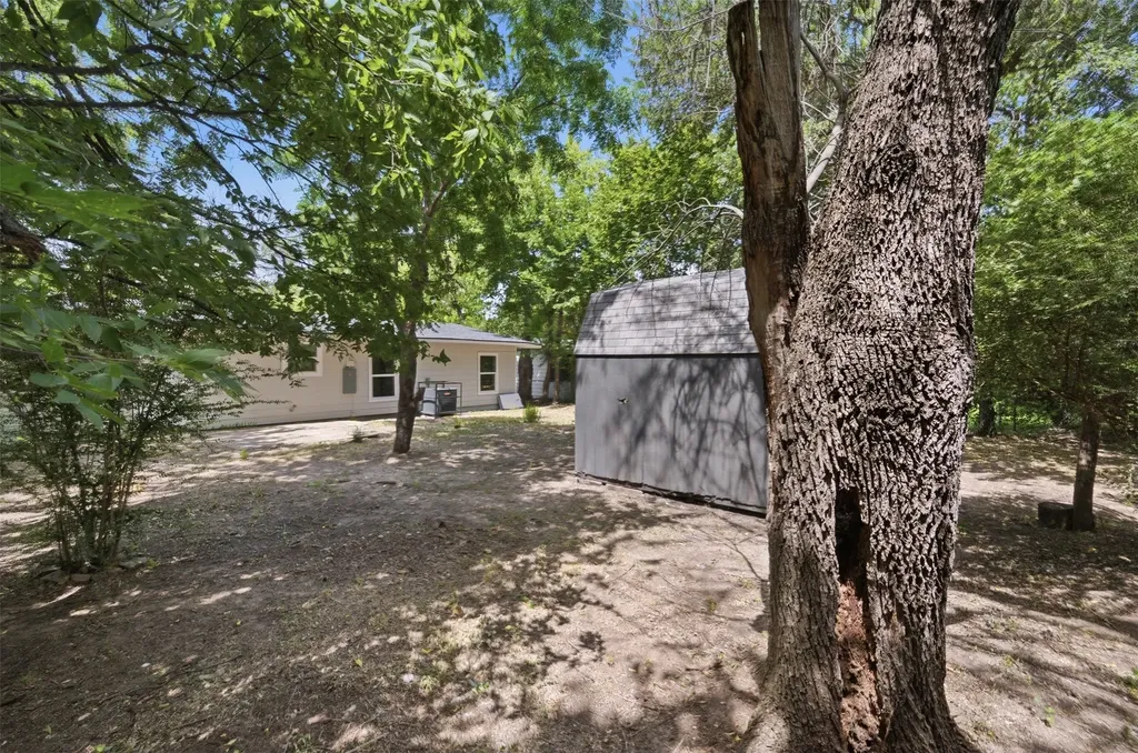 4704 Forbes Street Fort Worth TX 76105