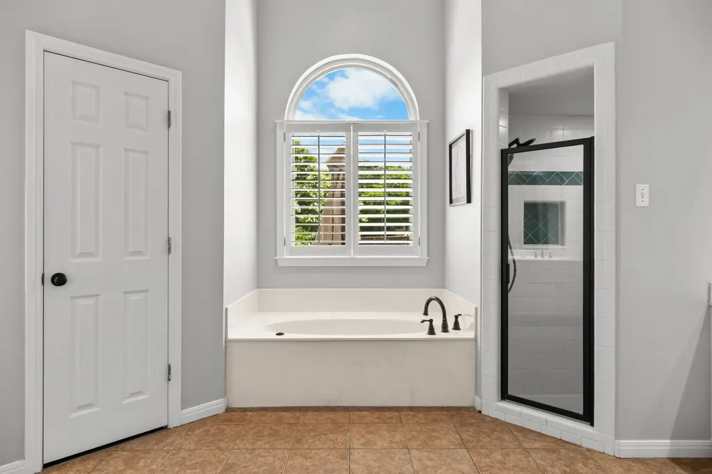 1104 Western Ridge Drive Waco TX 76712