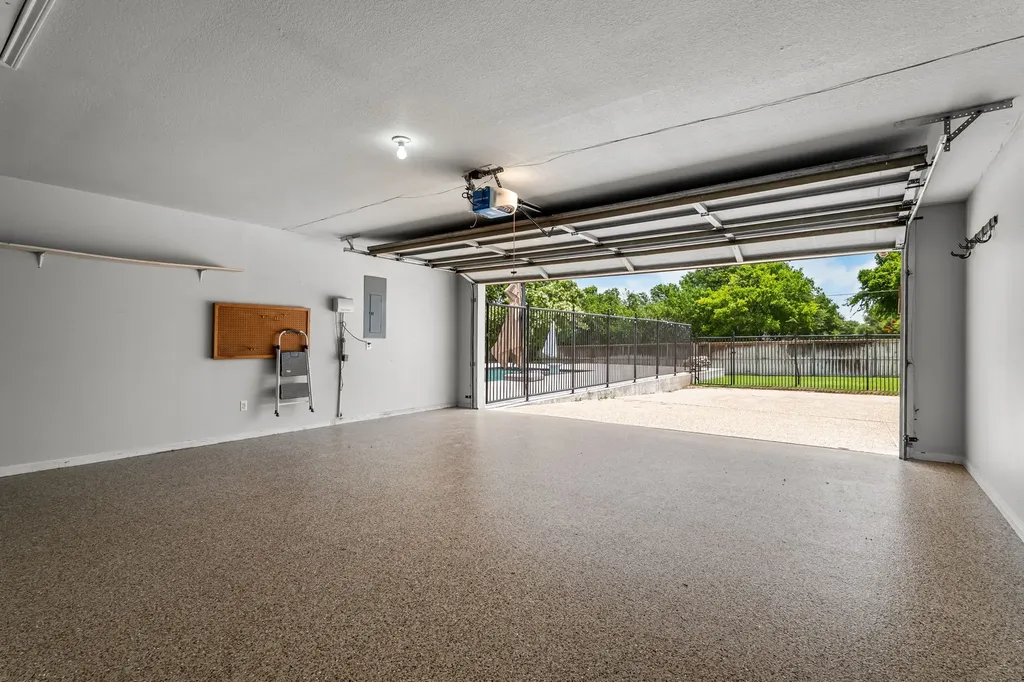 1104 Western Ridge Drive Waco TX 76712