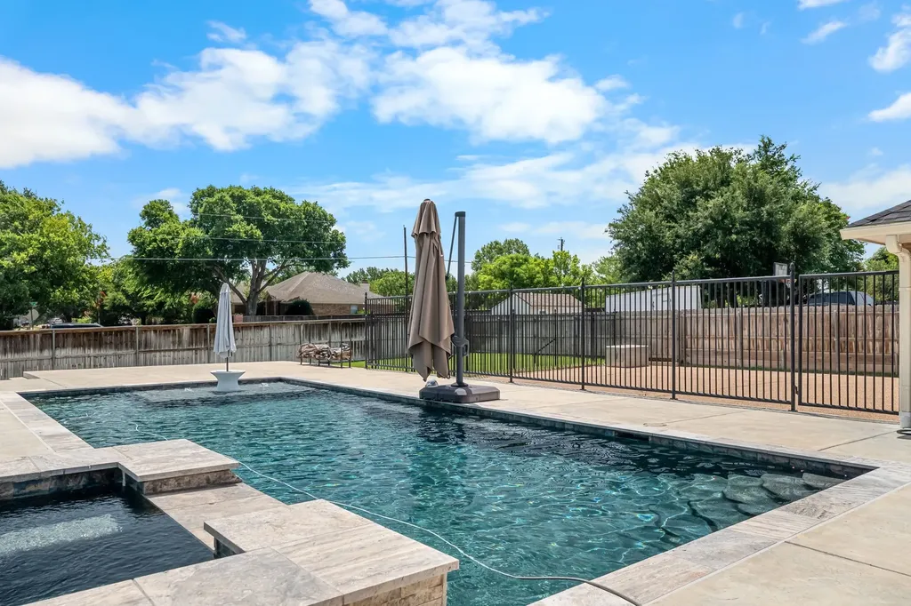 1104 Western Ridge Drive Waco TX 76712