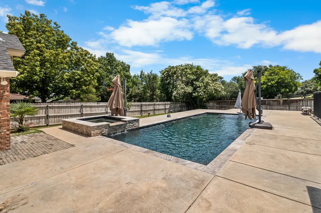 1104 Western Ridge Drive Waco TX 76712