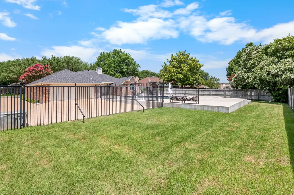 1104 Western Ridge Drive Waco TX 76712