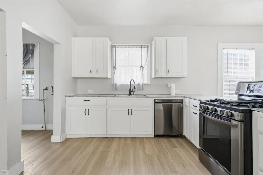 2012 N 5th Street Waco TX 76708