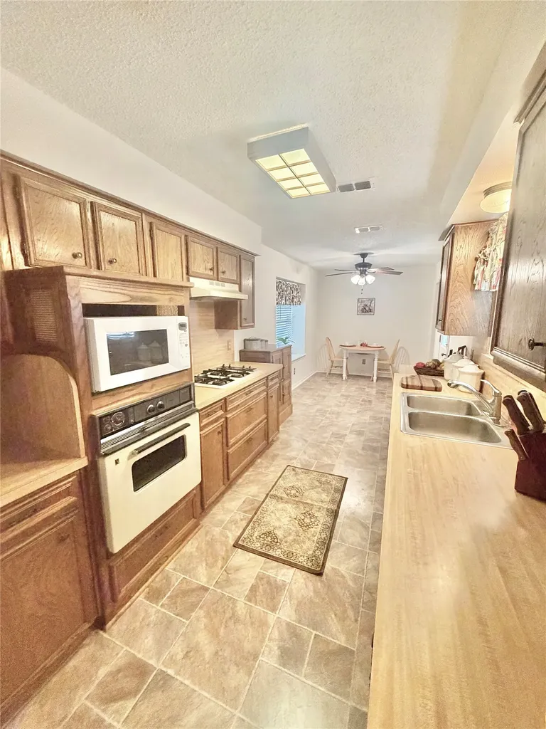 3212 Dunes Denton TX 76209