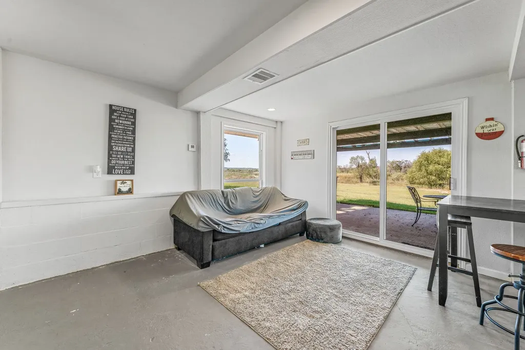 2520 Long Creek Granbury TX 76049