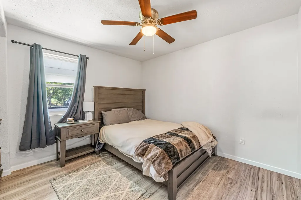 2520 Long Creek Granbury TX 76049