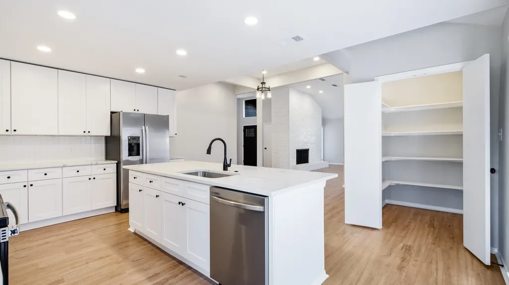 7308 Arbor Oaks Drive Dallas TX 75248