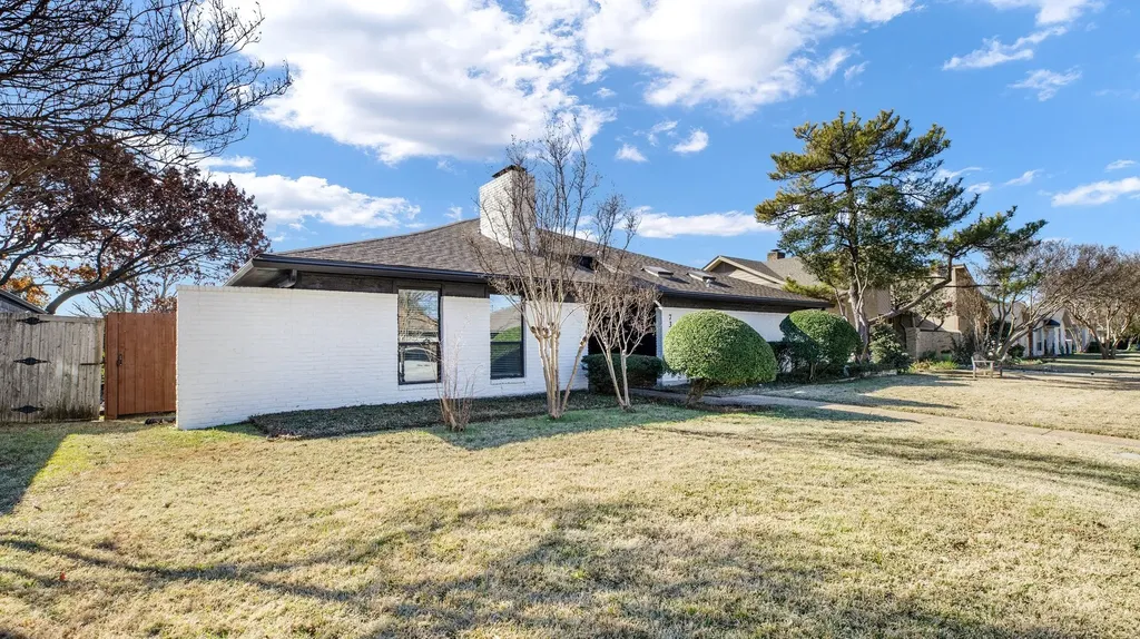 7308 Arbor Oaks Drive Dallas TX 75248