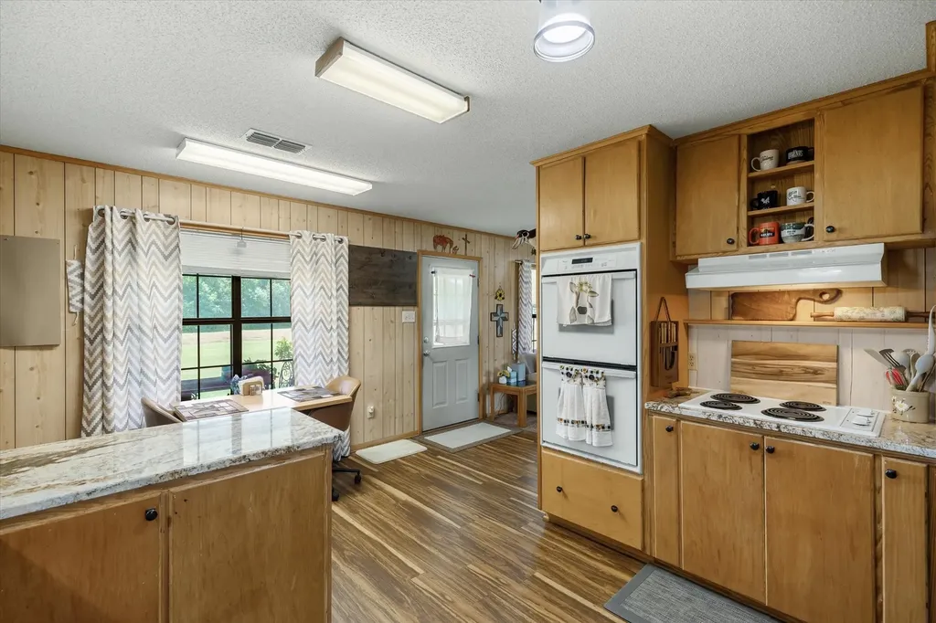 10929 County Road 41 Tyler TX 75706
