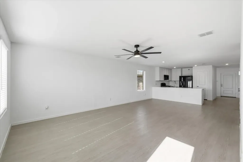 7114 Amber Barn Avenue Pilot Point TX 76258