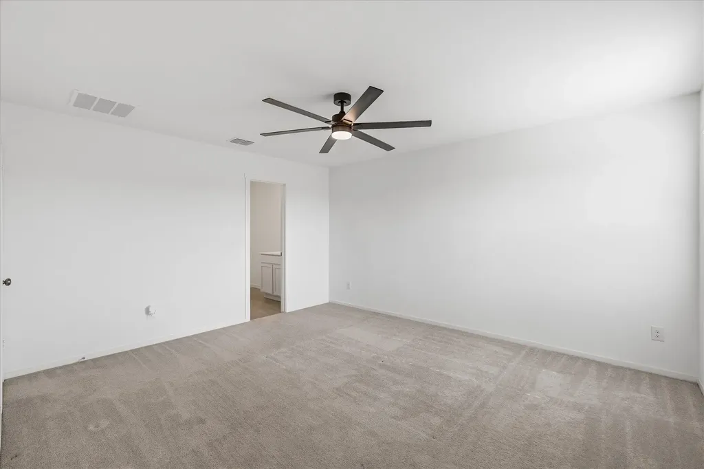 7114 Amber Barn Avenue Pilot Point TX 76258