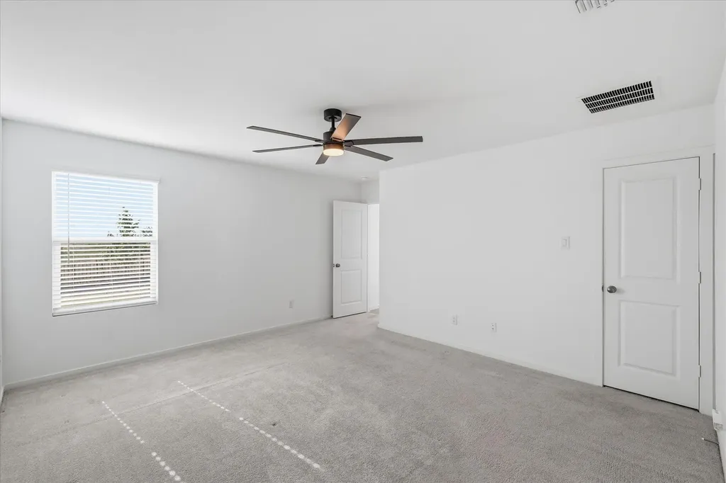 7114 Amber Barn Avenue Pilot Point TX 76258