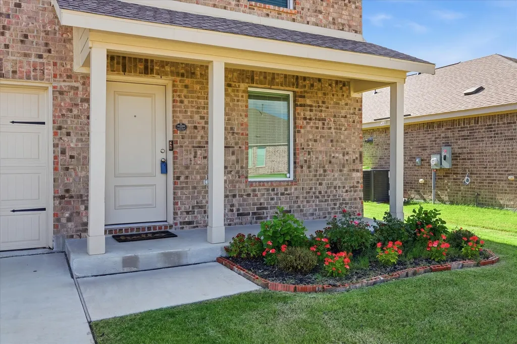 7114 Amber Barn Avenue Pilot Point TX 76258