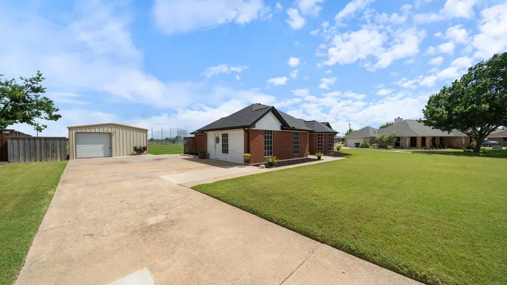 208 Country View Lane Crandall TX 75114
