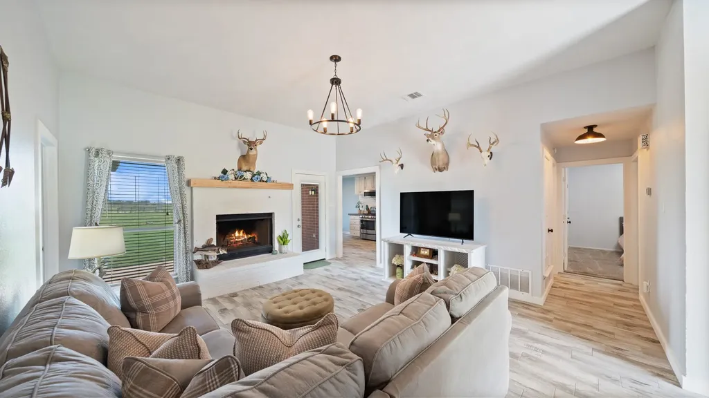208 Country View Lane Crandall TX 75114