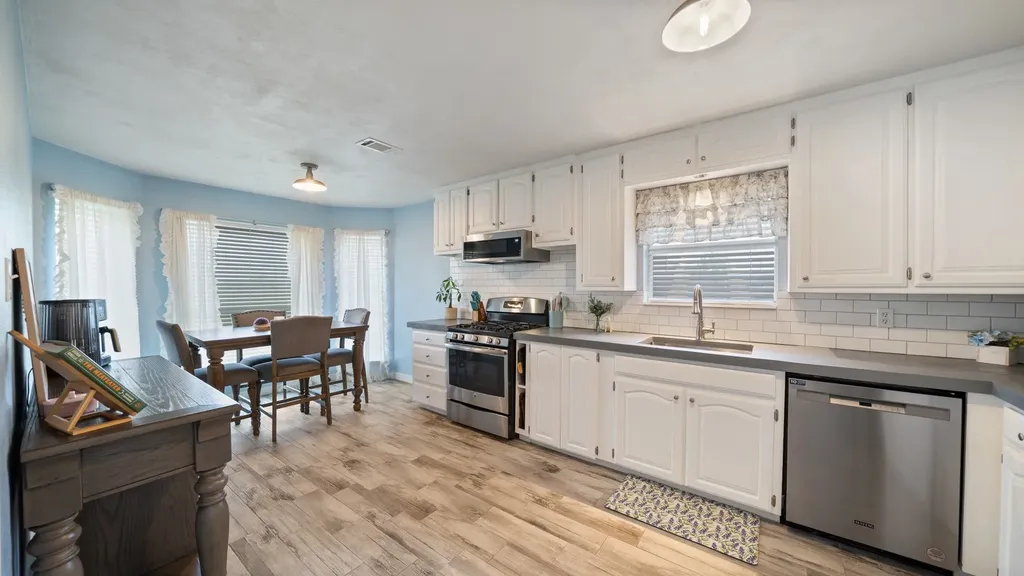 208 Country View Lane Crandall TX 75114