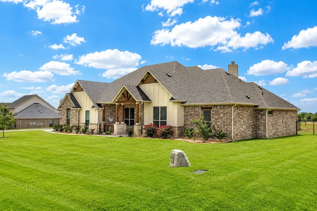 430 Solo Ridge Drive Waxahachie TX 75167