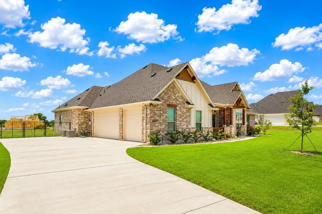 430 Solo Ridge Drive Waxahachie TX 75167