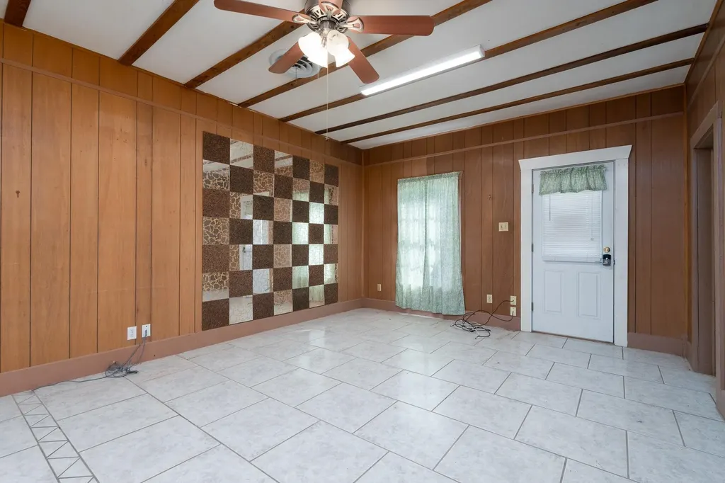 403 N Plano Avenue Blackwell TX 79506