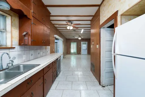 403 N Plano Avenue Blackwell TX 79506