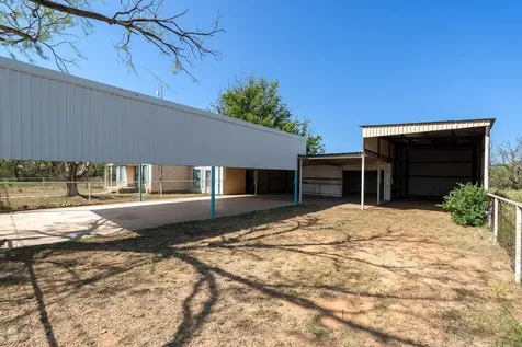 403 N Plano Avenue Blackwell TX 79506
