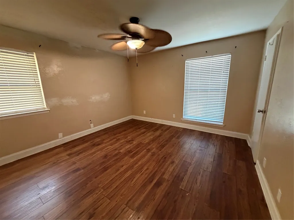 3241 Little River Drive Dallas TX 75241