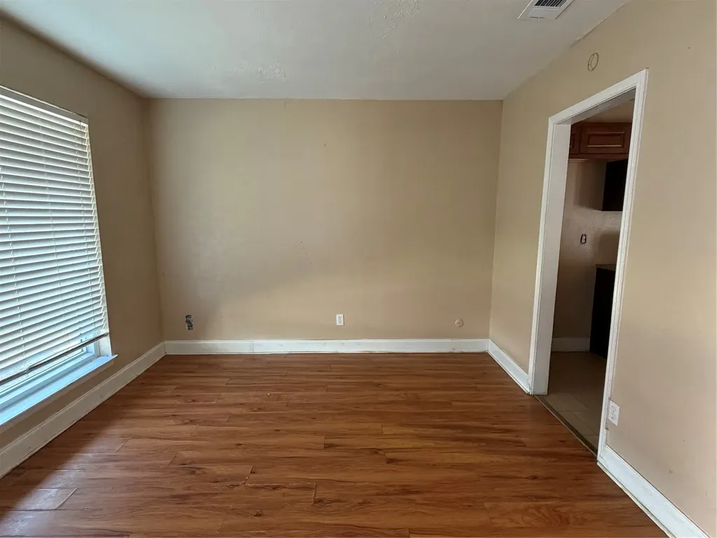 3241 Little River Drive Dallas TX 75241