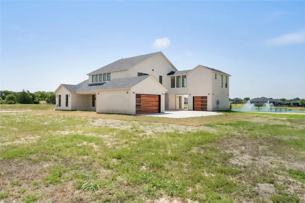 349 Valley Trail Red Oak TX 75154