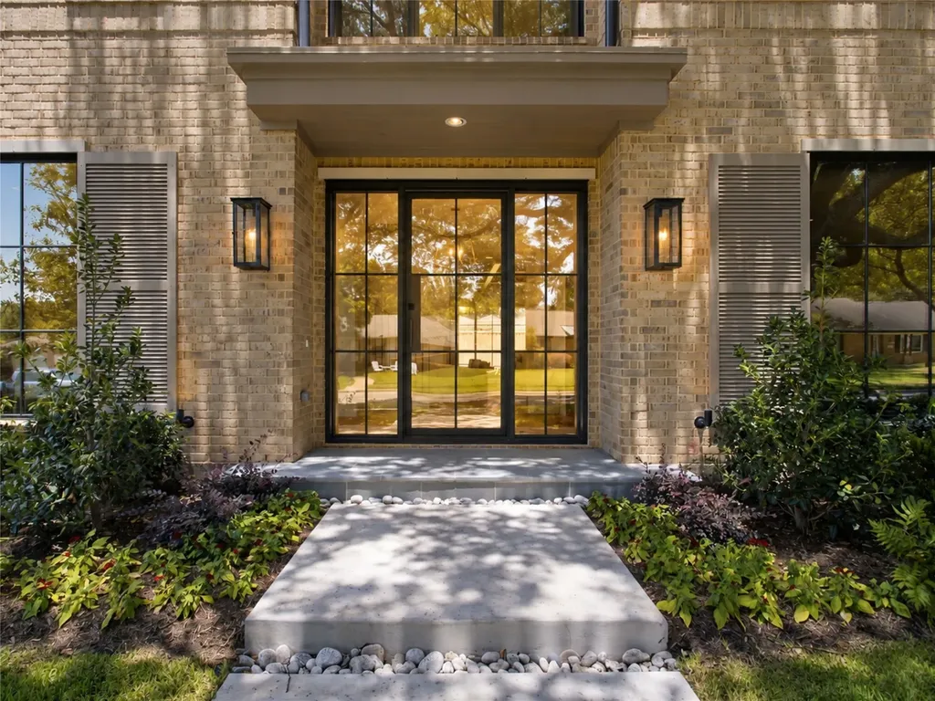 7033 Chantilly Lane Dallas TX 75214
