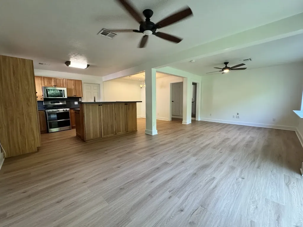 704 Chisholm Trail Denton TX 76209