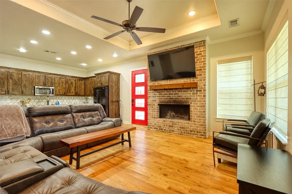 225 E 5th Street Ferris TX 75125