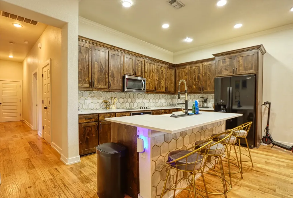 225 E 5th Street Ferris TX 75125