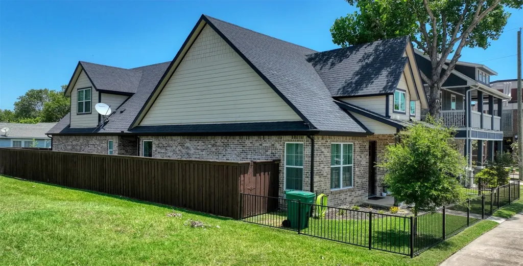 225 E 5th Street Ferris TX 75125