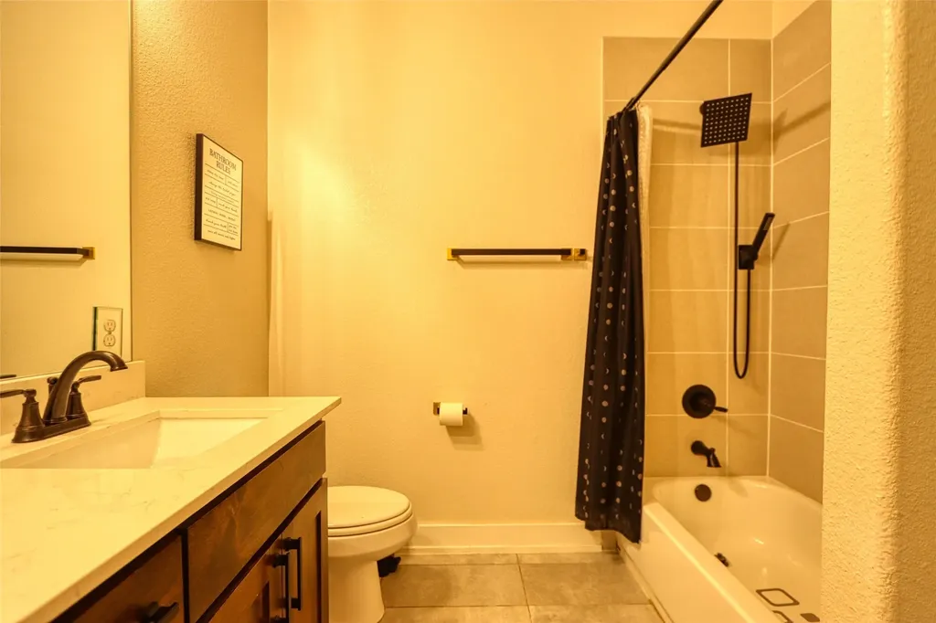 225 E 5th Street Ferris TX 75125