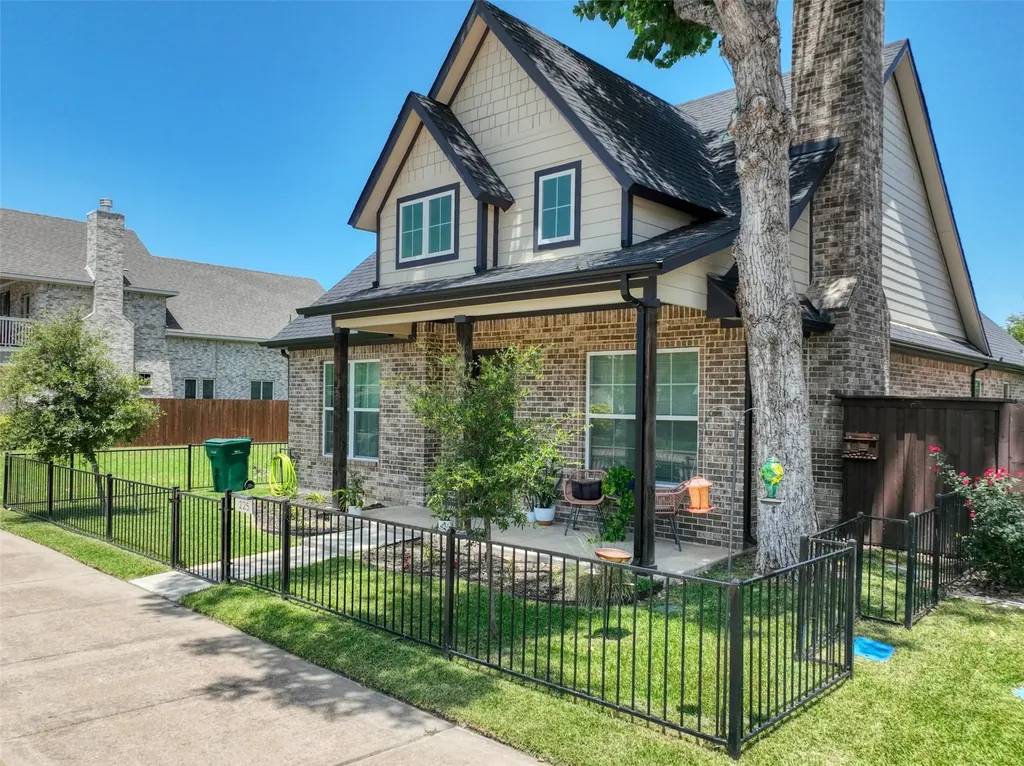 225 E 5th Street Ferris TX 75125