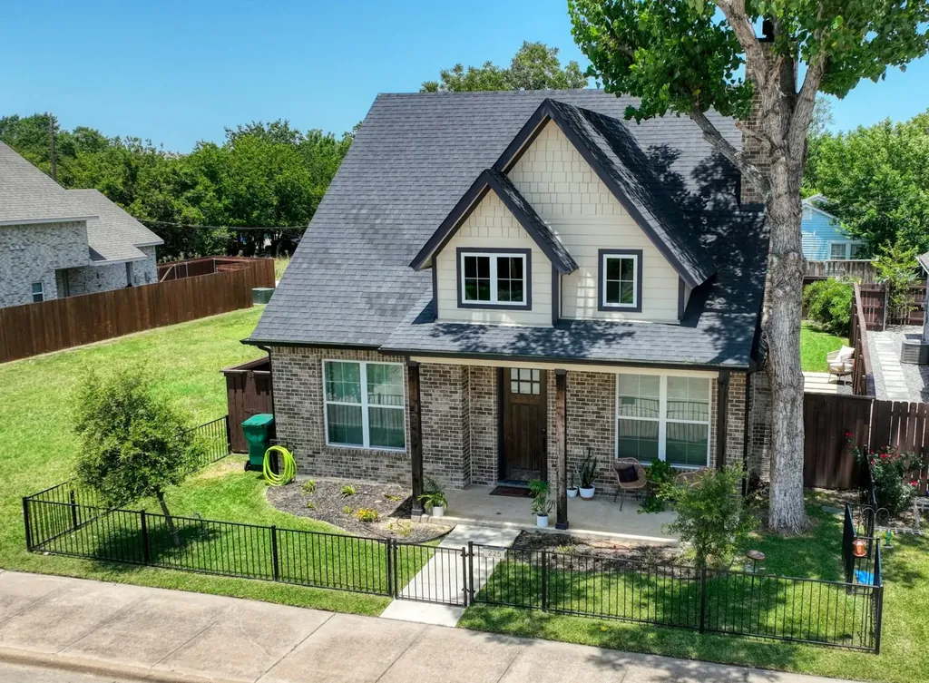 225 E 5th Street Ferris TX 75125