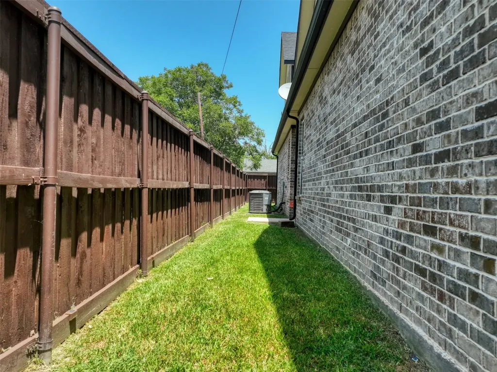 225 E 5th Street Ferris TX 75125