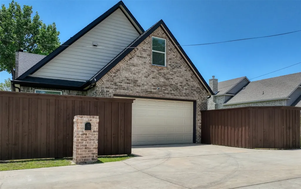 225 E 5th Street Ferris TX 75125