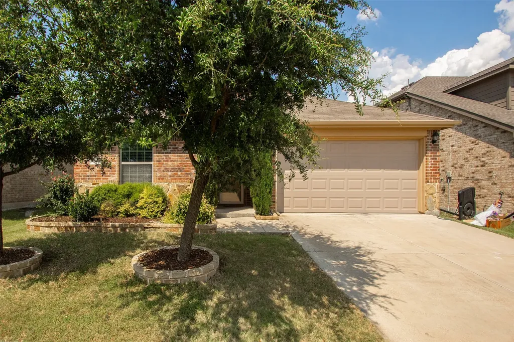 2314 Pontotoc Drive Forney TX 75126