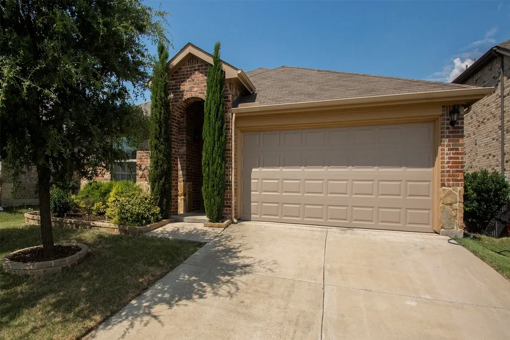 2314 Pontotoc Drive Forney TX 75126
